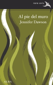 Al pie del muro.